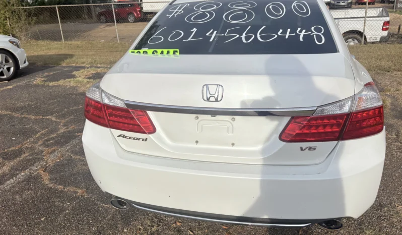 
								2015 Honda Accord full									