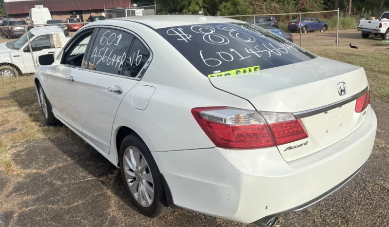 
								2015 Honda Accord full									
